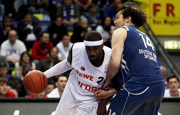 西甲联赛中 西甲联赛中