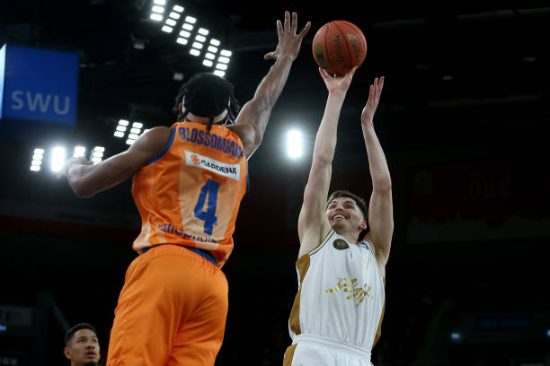 展指明了方 展指明了方